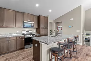 1907 Meridian Curve, Carver, MN 55315 - Photo 29