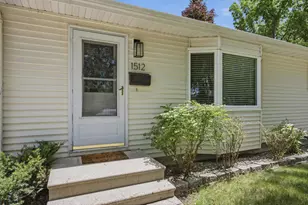 1512 17th St S, Moorhead, MN 56560 - Photo 3