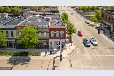 330 Broadway Avenue S, Rochester, MN 55904 - Photo 11