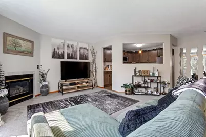 2636 101st Lane N, Brooklyn Park, MN 55444 - Photo 3