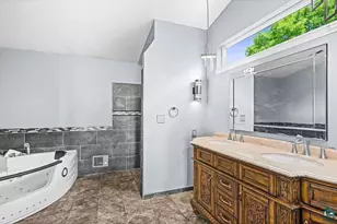 1002 Martha St, Duluth, MN 55805 - Photo 27