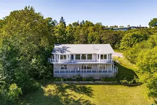 1002 Martha St, Duluth, MN 55805 - Photo 1