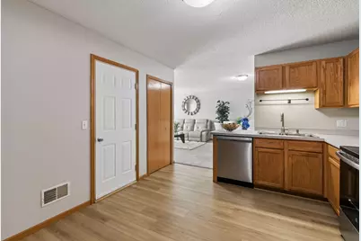 15738 Flackwood Trail #159, Apple Valley, MN 55124 - Photo 21