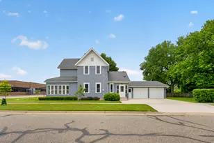 302 S Prairie St, Lake City, MN 55041 - Photo 3
