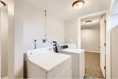 3921 Lyndale Avenue N, Minneapolis, MN 55412 - Photo 9
