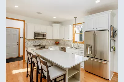 814 New Century Boulevard S, Maplewood, MN 55119 - Photo 9
