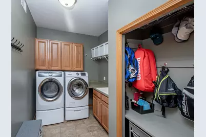 814 New Century Boulevard S, Maplewood, MN 55119 - Photo 13