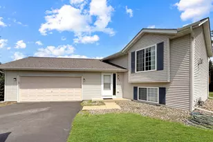 817 Daniel Dr, Belle Plaine, MN 56011 - Photo 1