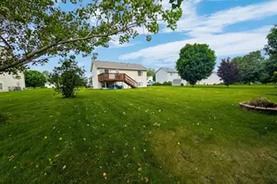 817 Daniel Dr, Belle Plaine, MN 56011 - Photo 19