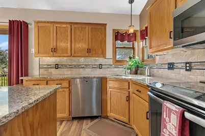 15410 Danbury Avenue W, Rosemount, MN 55068 - Photo 5