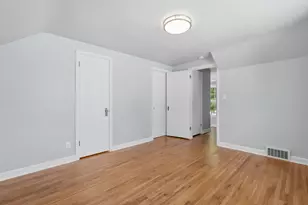 1877 Lacrosse Ave, Saint Paul, MN 55119 - Photo 11