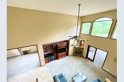 4470 Garland Lane N, Plymouth, MN 55446 - Photo 5