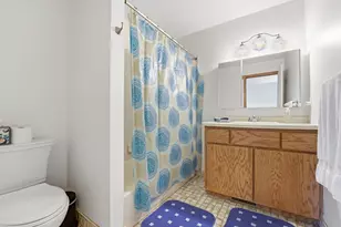 8601 Chalet Rd, Bloomington, MN 55438 - Photo 17