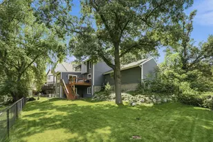 8601 Chalet Rd, Bloomington, MN 55438 - Photo 23