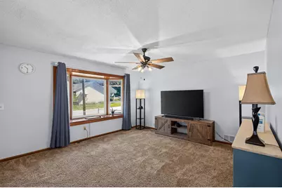 1576 Case Avenue, Saint Paul, MN 55106 - Photo 5