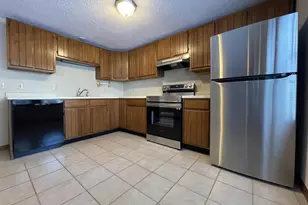 602 E 1st St, Waconia, MN 55387 - Photo 3