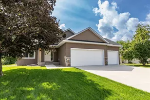 22 Garden Ct, Lake City, MN 55041 - Photo 1