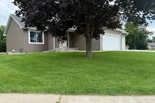 22 Garden Ct, Lake City, MN 55041 - Photo 3