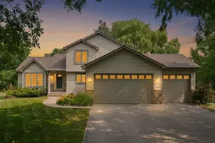 365 Linda Cir, Lino Lakes, MN 55014 - Photo 3