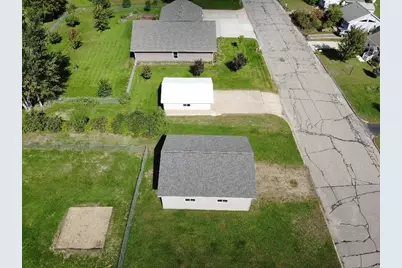 708 Irving Avenue SW, Wadena, MN 56482 - Photo 5