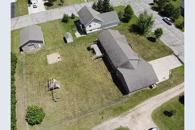 708 Irving Avenue SW, Wadena, MN 56482 - Photo 3