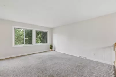 4250 Thornhill Lane, Vadnais Heights, MN 55127 - Photo 5
