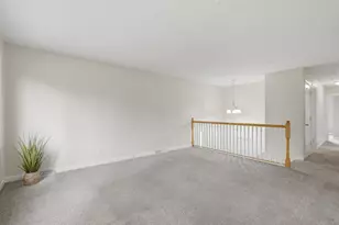 4250 Thornhill Ln, Vadnais Heights, MN 55127 - Photo 5