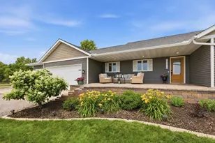 19436 Memory Cir, Hutchinson, MN 55350 - Photo 3