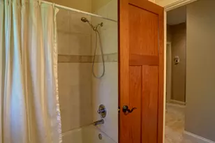6065 Seamans Dr, Shorewood, MN 55331 - Photo 29