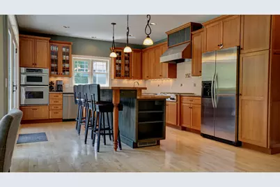6065 Seamans Drive, Shorewood, MN 55331 - Photo 11