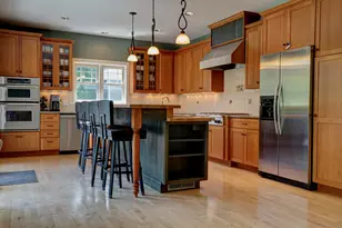 6065 Seamans Dr, Shorewood, MN 55331 - Photo 11