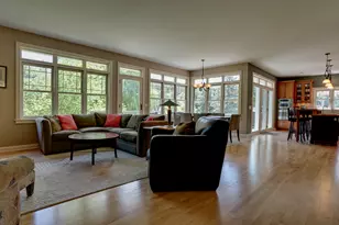 6065 Seamans Dr, Shorewood, MN 55331 - Photo 9