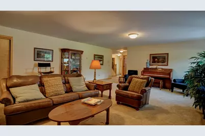 6065 Seamans Drive, Shorewood, MN 55331 - Photo 33
