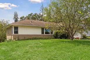 7105 W 23rd St, Saint Louis Park, MN 55426 - Photo 3