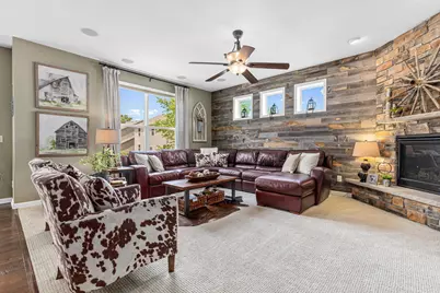 617 Eastgate Parkway, Mahtomedi, MN 55115 - Photo 5
