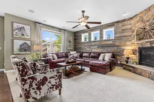 617 Eastgate Pkwy, Mahtomedi, MN 55115 - Photo 5