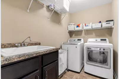 617 Eastgate Parkway, Mahtomedi, MN 55115 - Photo 31