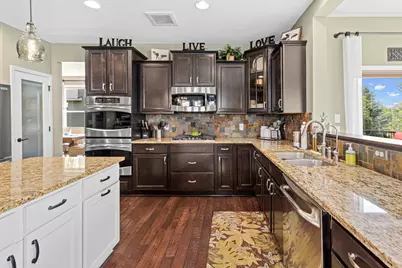 617 Eastgate Parkway, Mahtomedi, MN 55115 - Photo 11