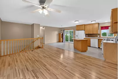 806 Marion Street SE, Isanti, MN 55040 - Photo 7