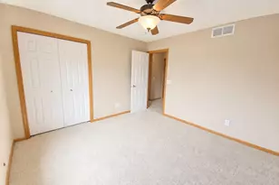 9756 211th St W, Lakeville, MN 55044 - Photo 37