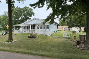 10923 Main St, Glenville, MN 56036 - Photo 1