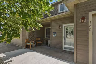 122 Taylor Ave, River Falls, WI 54022 - Photo 3