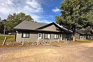410 S Division St, Roberts, WI 54023 - Photo 3