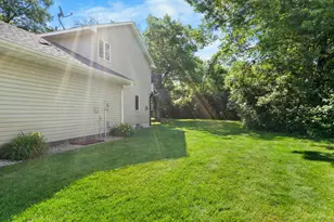 1432 Cloud Dr NE, Blaine, MN 55449 - Photo 63