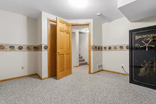 1432 Cloud Dr NE, Blaine, MN 55449 - Photo 43
