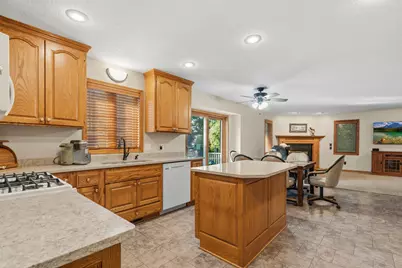 1432 Cloud Drive NE, Blaine, MN 55449 - Photo 9