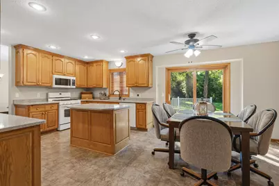 1432 Cloud Drive NE, Blaine, MN 55449 - Photo 11