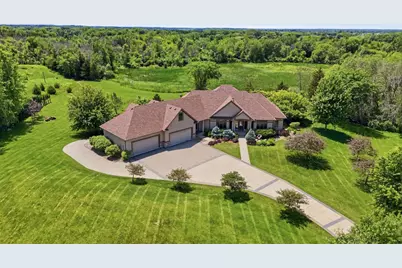 22720 Sweeney Lane, Lakeville, MN 55044 - Photo 5