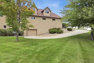 22720 Sweeney Ln, Lakeville, MN 55044 - Photo 61