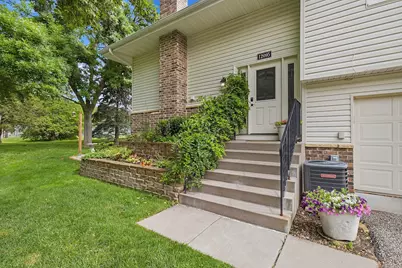 12095 71st Place N, Maple Grove, MN 55369 - Photo 1